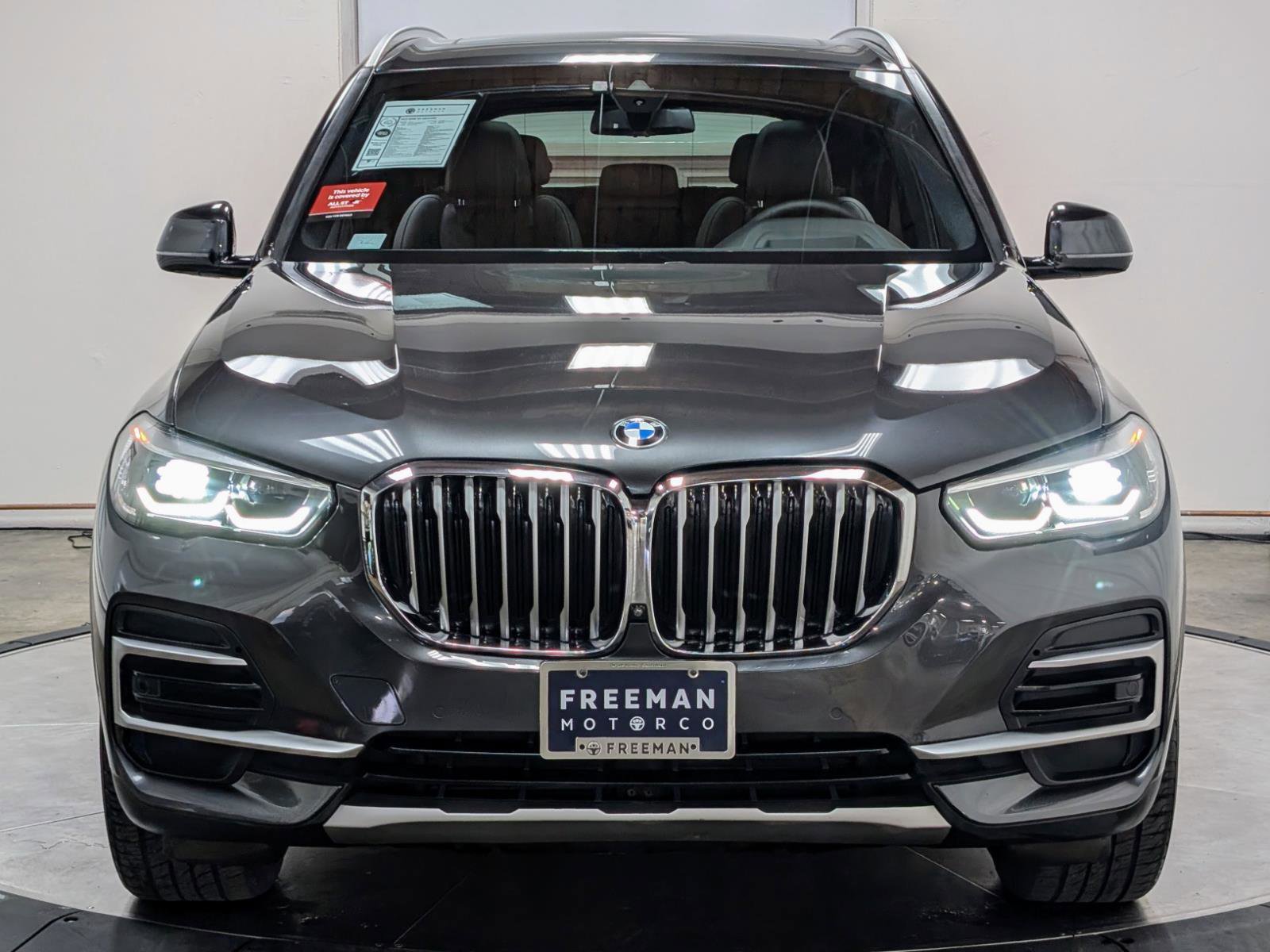 Used 2023 BMW X5 xDrive40i AWD/4WD image 3