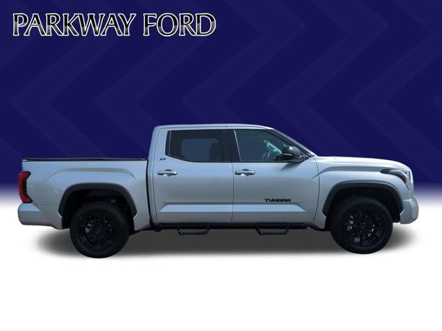 Used 2023 Toyota Tundra SR5 w/ SR5 Premium Package image 4