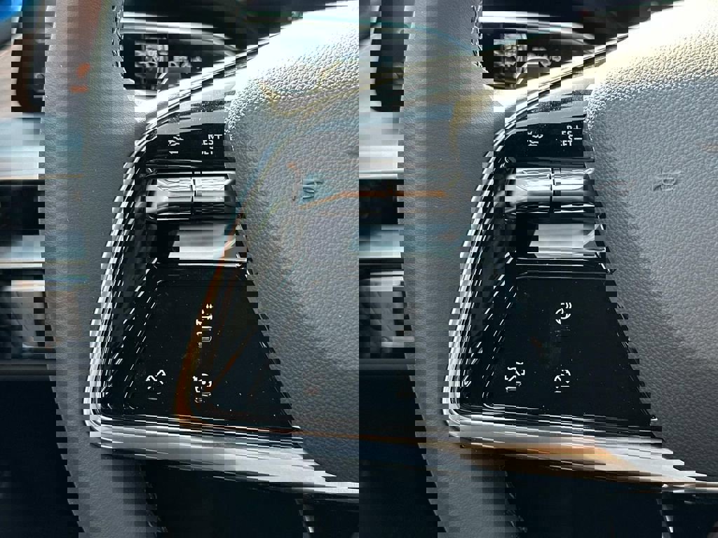 New 2025 Cadillac Lyriq Sport image 24