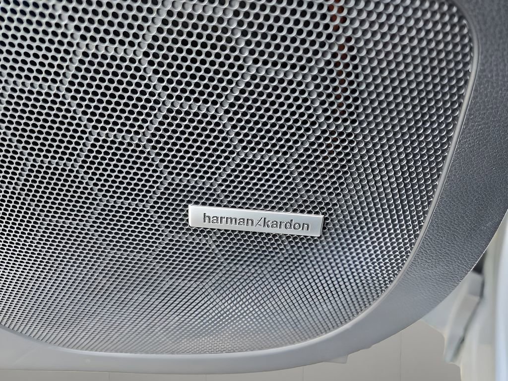 Used 2022 Subaru Ascent Touring image 18