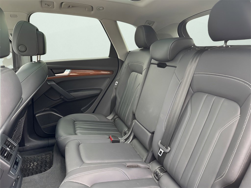 Used 2023 Audi Q5 2.0T Premium Plus w/ Premium Plus Package image 17