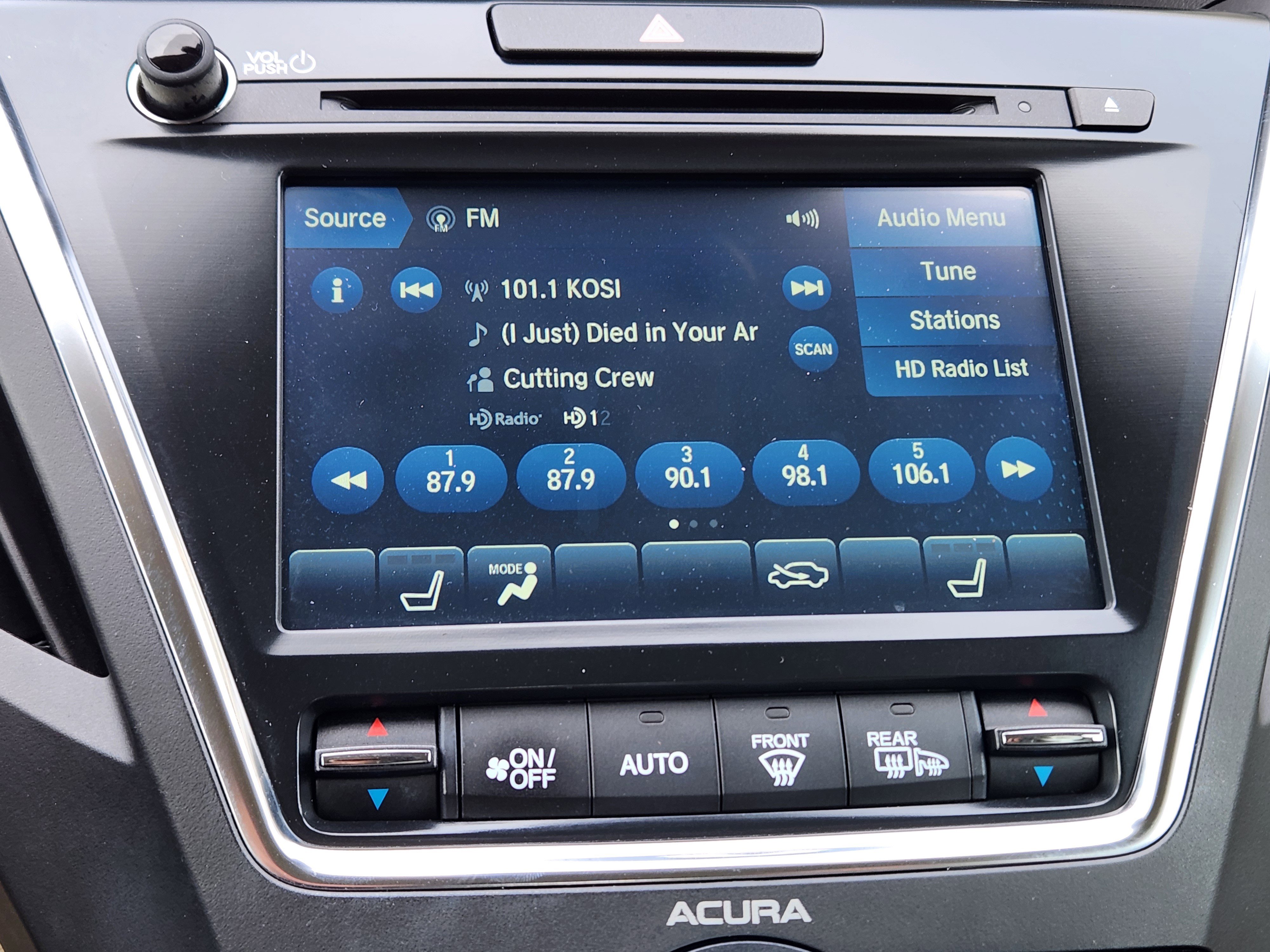 Used 2019 Acura MDX FWD w/ Advance Package image 27