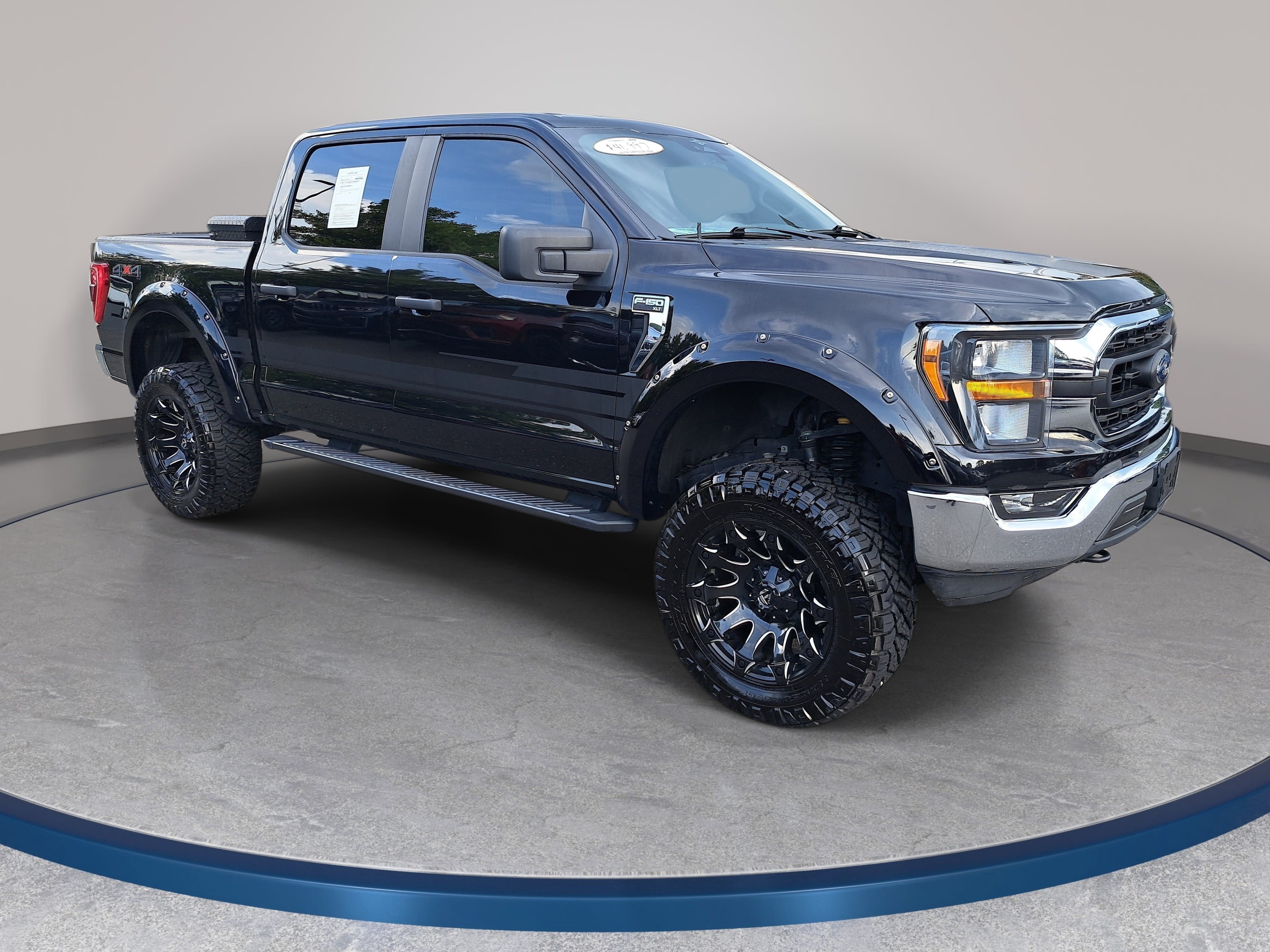 Used 2023 Ford F150 XLT AWD/4WD image 3