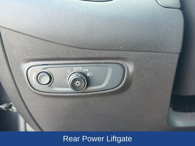 Used 2023 Chevrolet Equinox LT w/ Driver Convenience Package FWD image 13