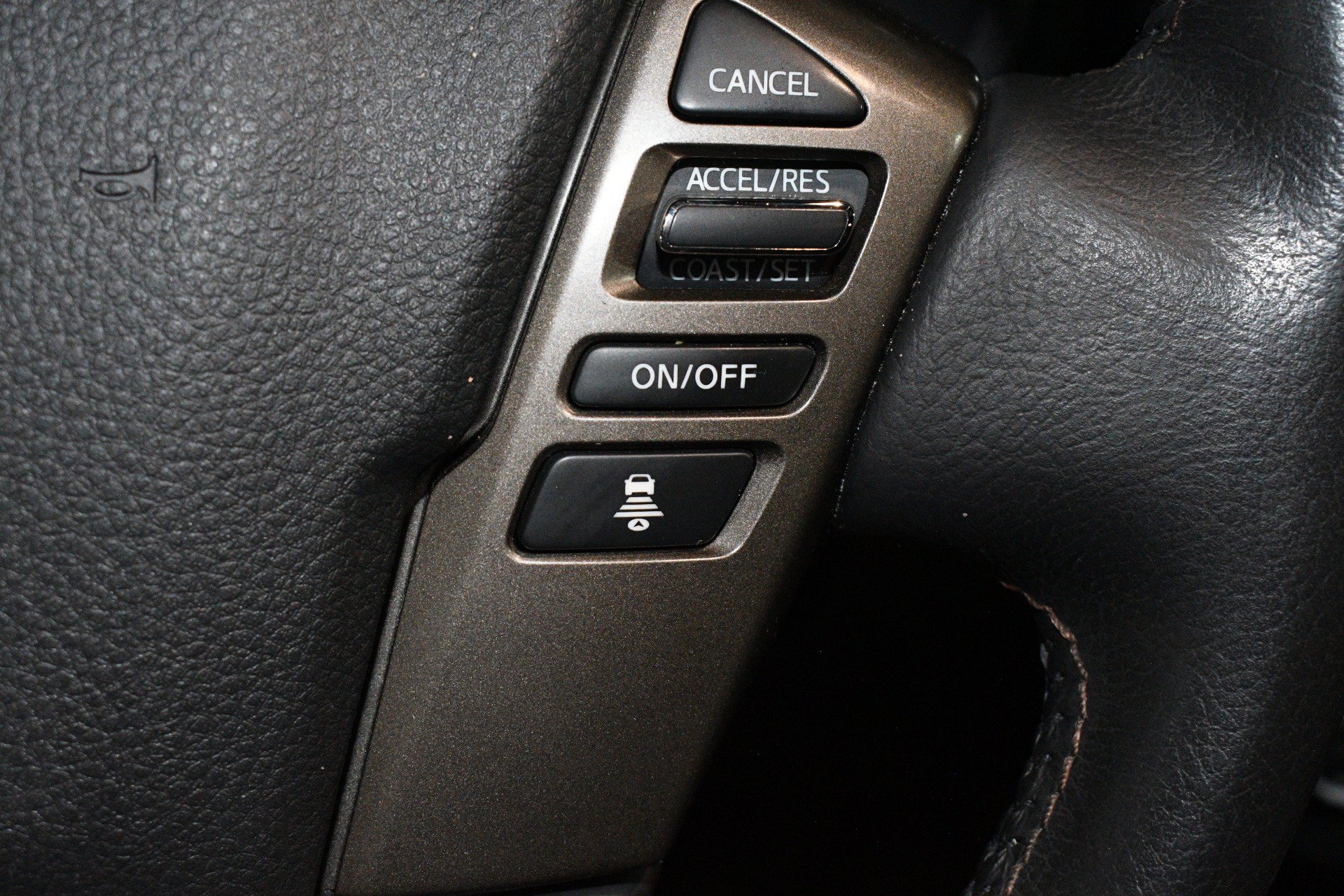 Used 2023 Nissan Titan Platinum Reserve w/ Moonroof Package AWD/4WD image 28