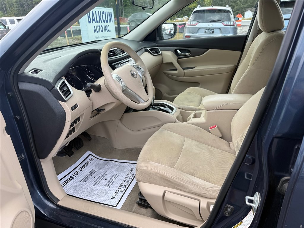 Used 2015 Nissan Rogue S image 13