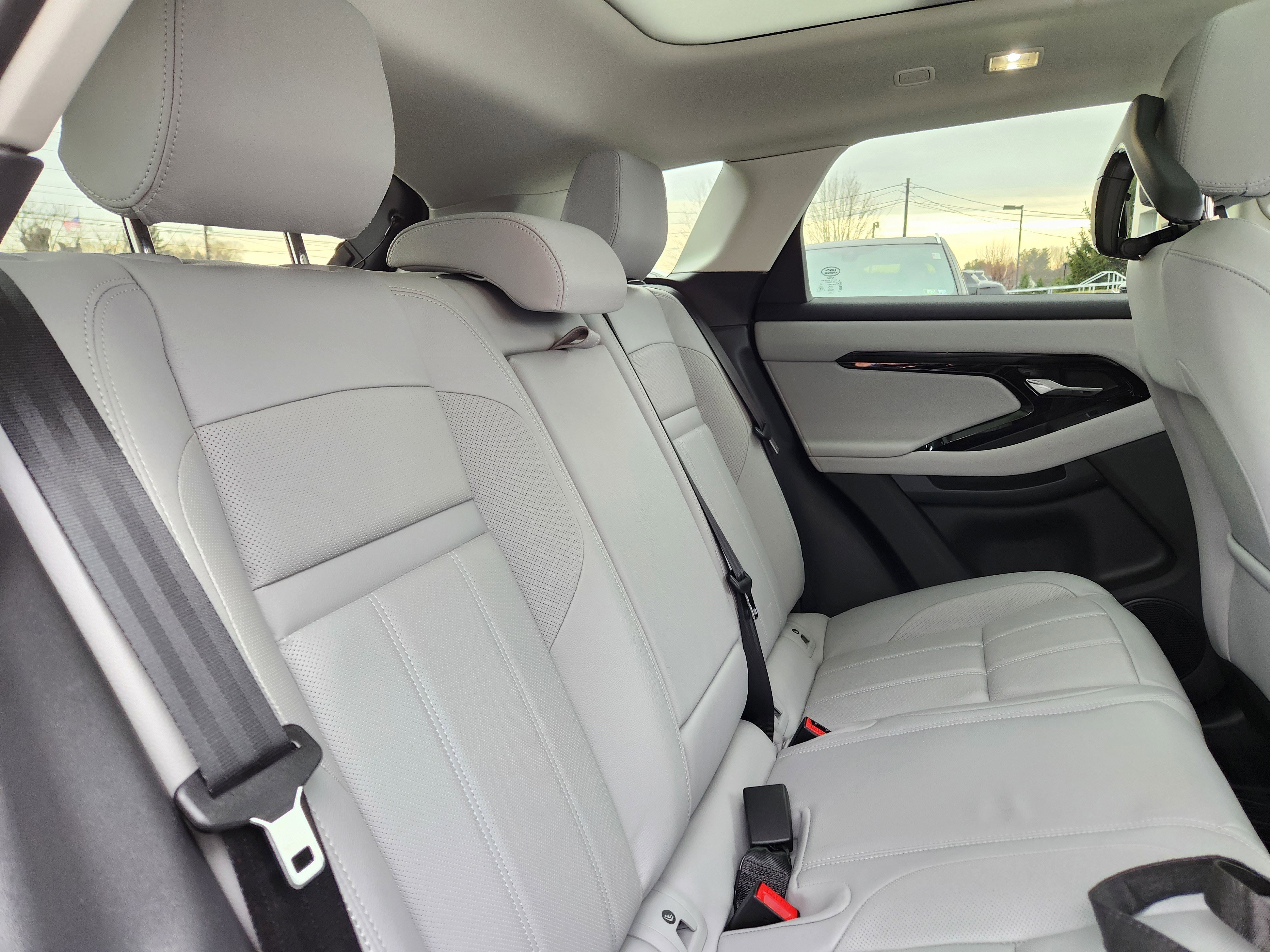 Certified 2025 Land Rover Range Rover Evoque S image 15