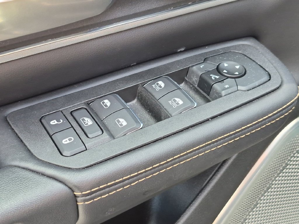 Used 2026 RAM 1500 Tungsten AWD/4WD image 13