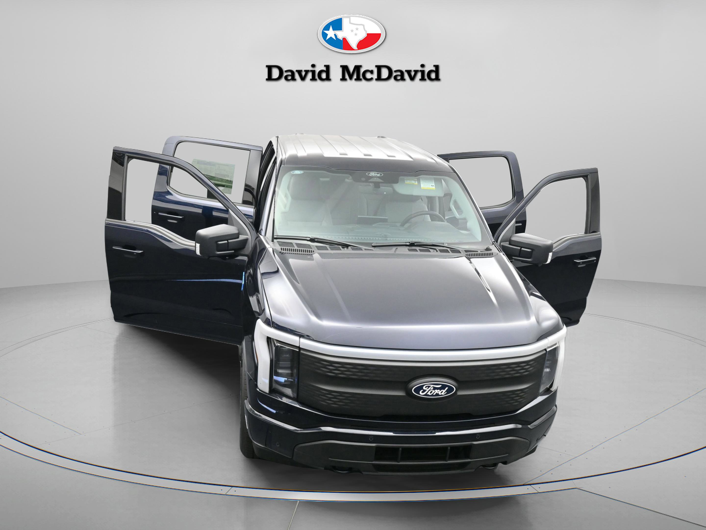 New 2025 Ford F150 Lightning Flash image 25