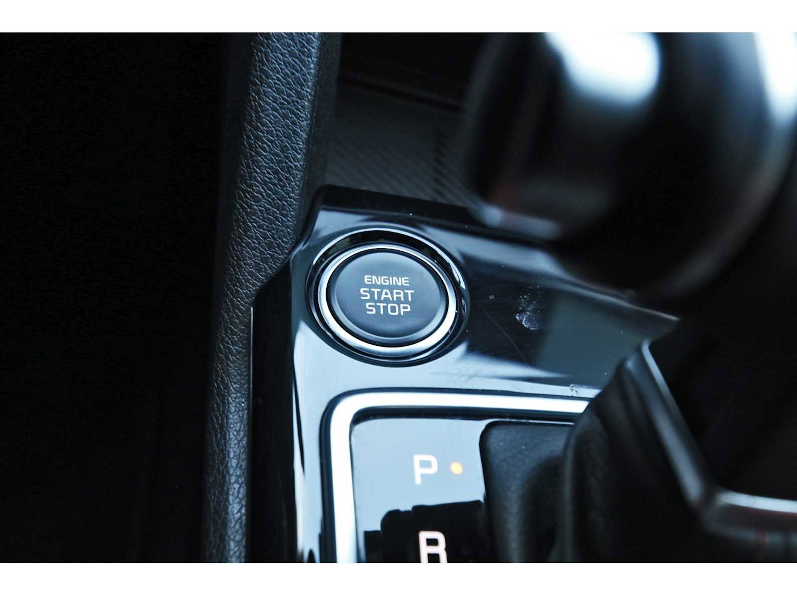 Used 2025 Kia Sportage SX image 27