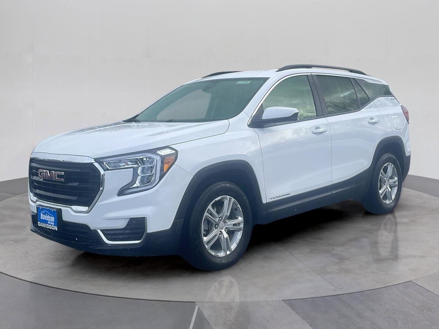 Used 2022 GMC Terrain SLE w/ Driver Convenience Package
