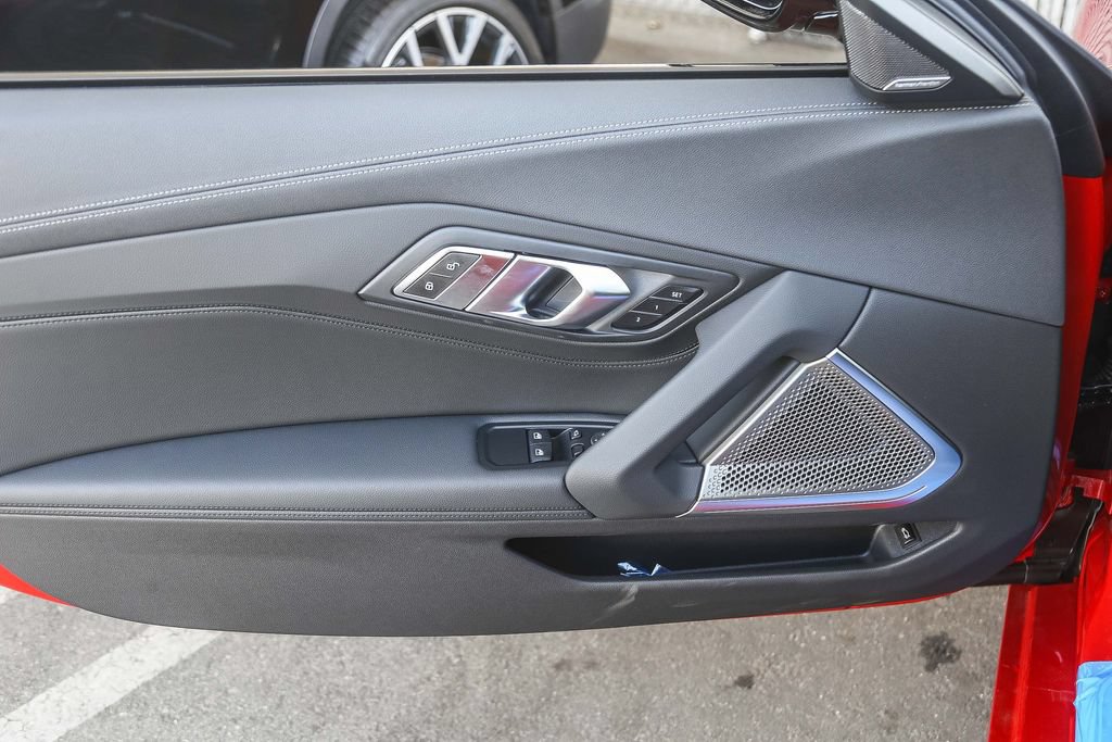 Used 2026 BMW Z4 sDrive30i w/ Shadowloine Package RWD image 12