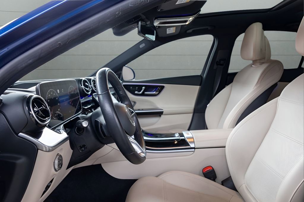 Used 2024 Mercedes-Benz C 300 4MATIC Sedan image 38
