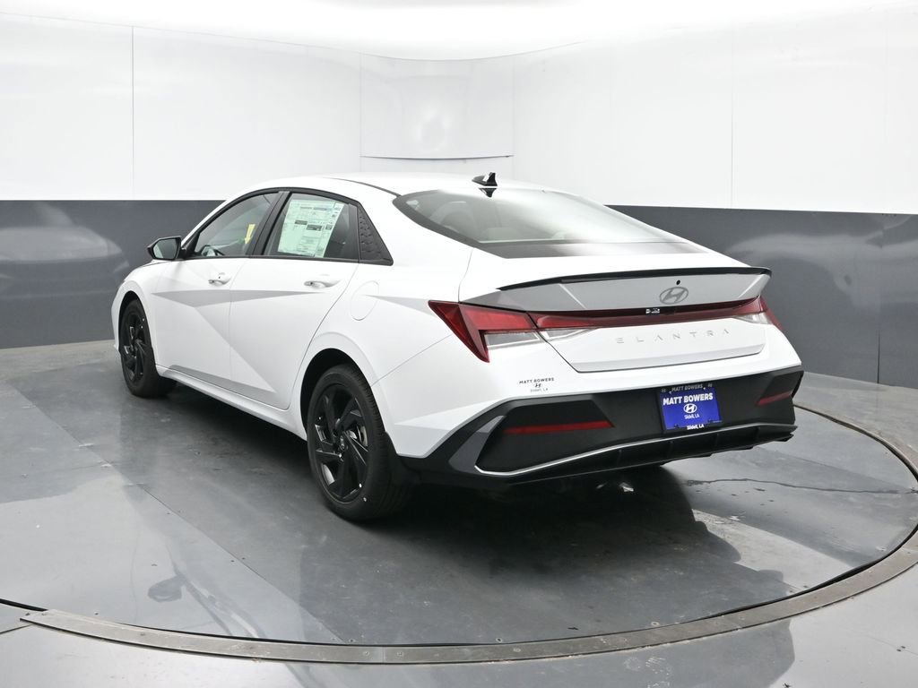 New 2026 Hyundai Elantra Sport image 4
