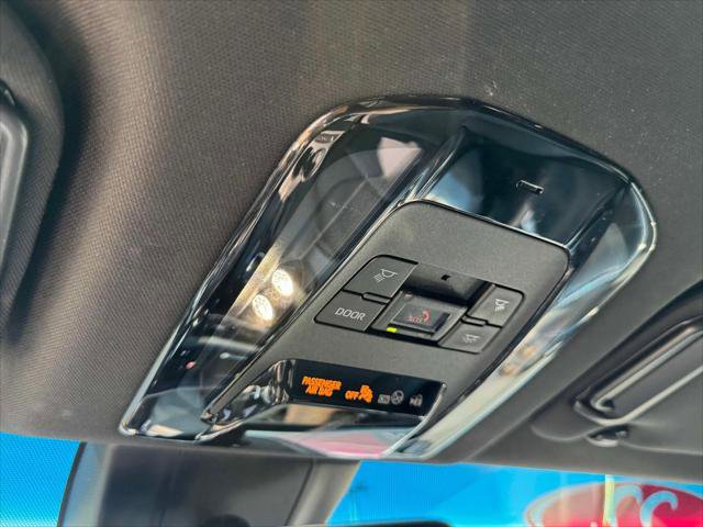 Certified 2022 Toyota Venza XLE image 11