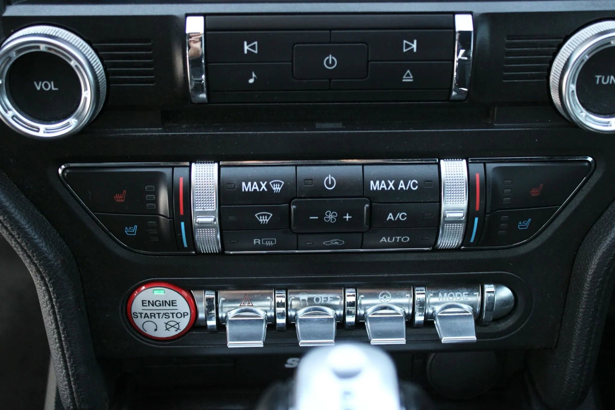 Used 2017 Ford Mustang Premium image 22