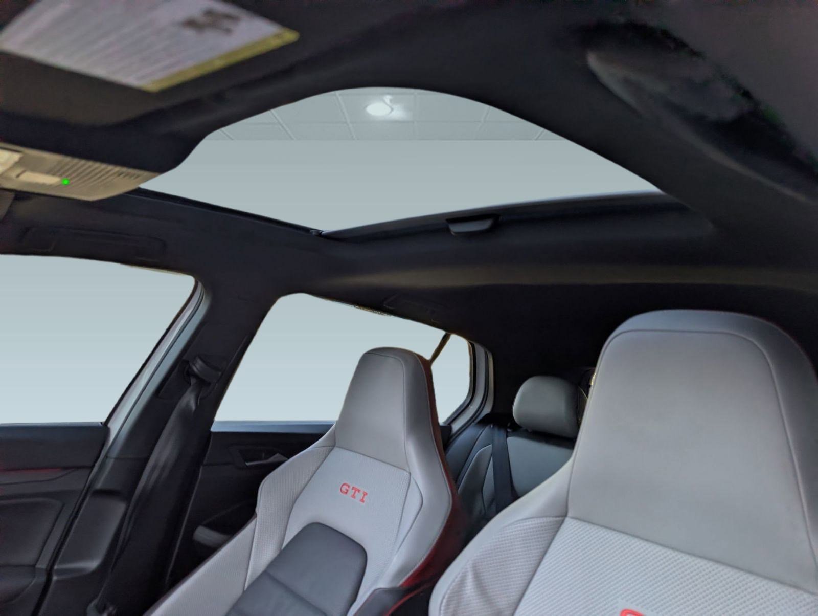 Used 2024 Volkswagen GTI Autobahn image 15