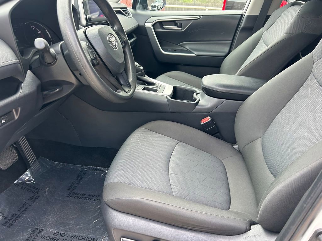 Certified 2025 Toyota RAV4 XLE FWD image 11
