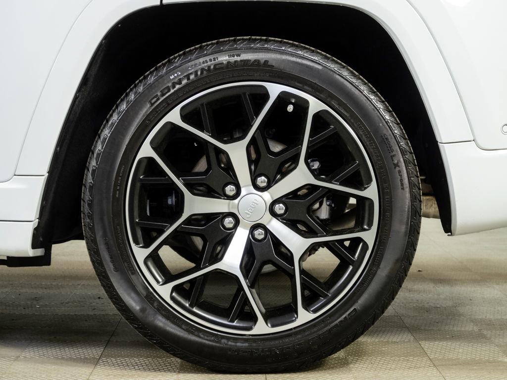 Used 2025 Jeep Grand Cherokee Summit image 38