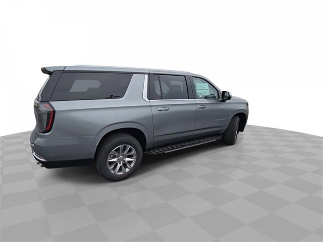 New 2025 Chevrolet Suburban Premier image 8