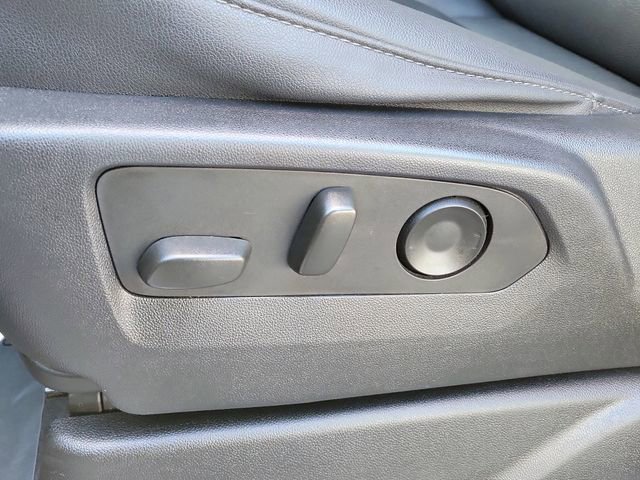 Used 2023 Chevrolet Suburban LT AWD/4WD image 20