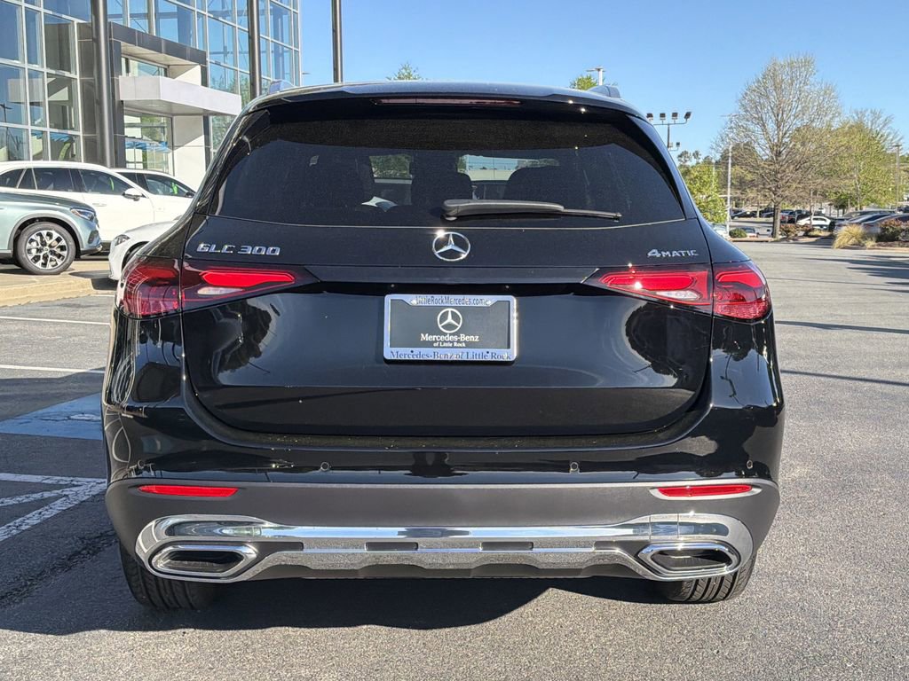 Certified 2025 Mercedes-Benz GLC 300 4MATIC image 4