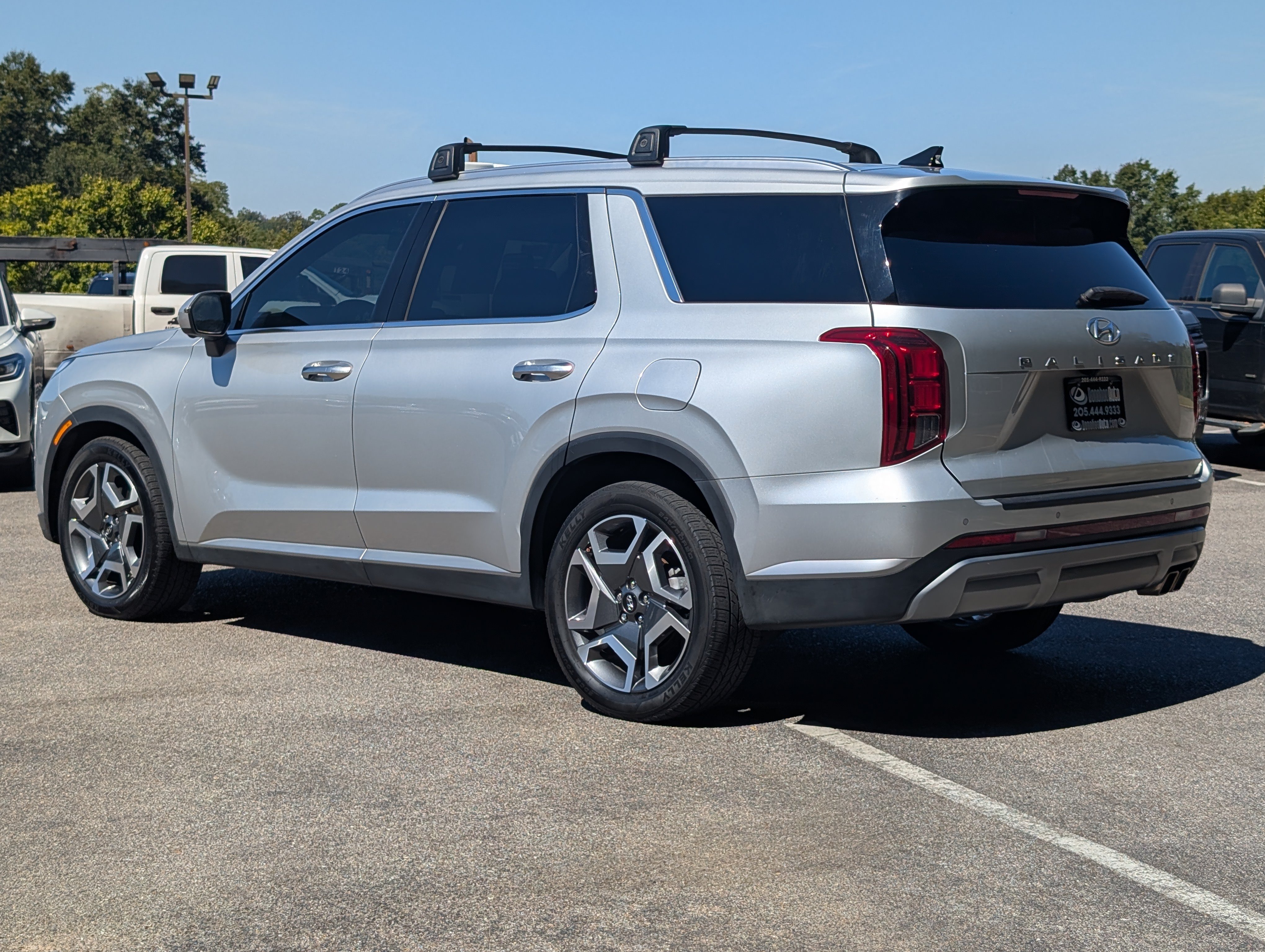 Used 2024 Hyundai Palisade SEL w/ Premium Package FWD image 7