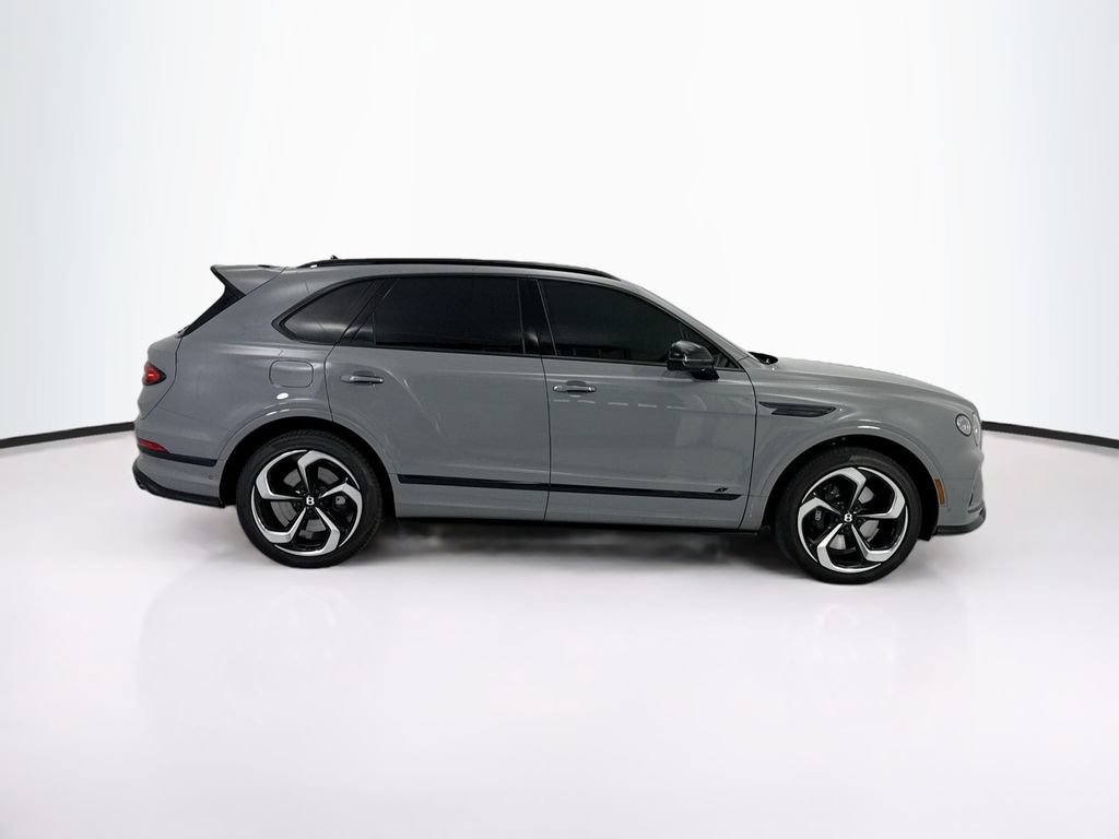 Certified 2023 Bentley Bentayga AWD/4WD image 4