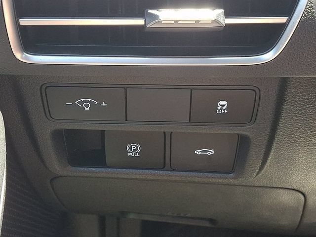 Used 2025 Hyundai Sonata SEL FWD image 27