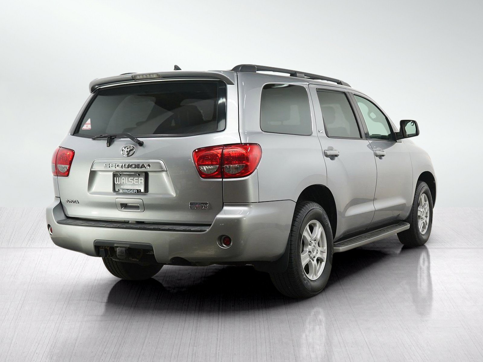 Used 2010 Toyota Sequoia SR5 AWD/4WD image 6