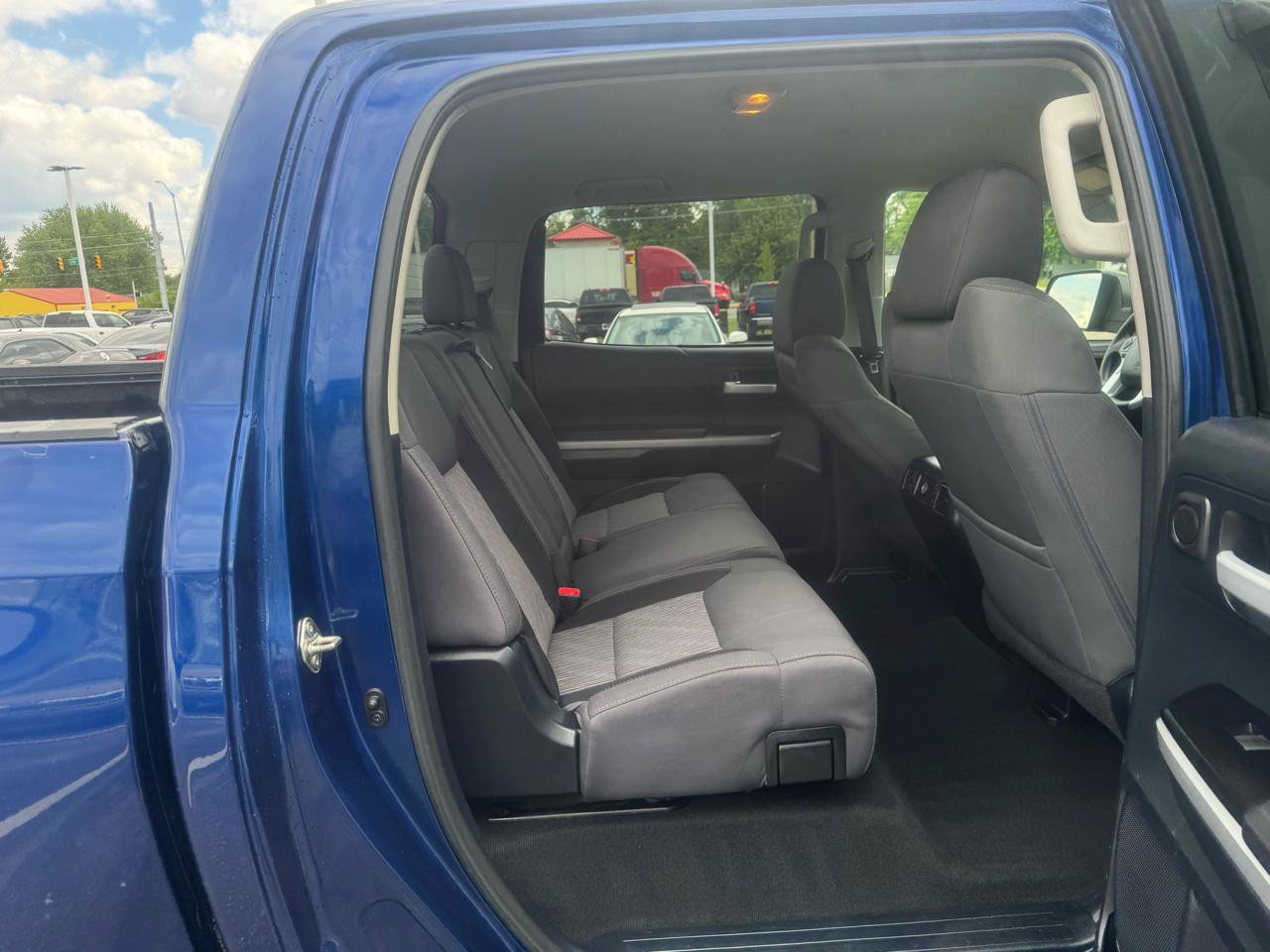 Used 2015 Toyota Tundra SR5 w/ TRD Off Road Package AWD/4WD image 25