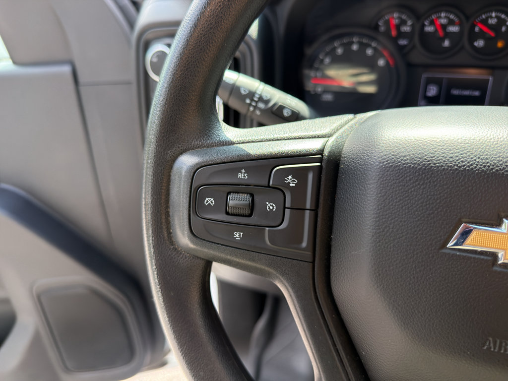 Used 2025 Chevrolet Silverado 2500 Custom AWD/4WD image 16