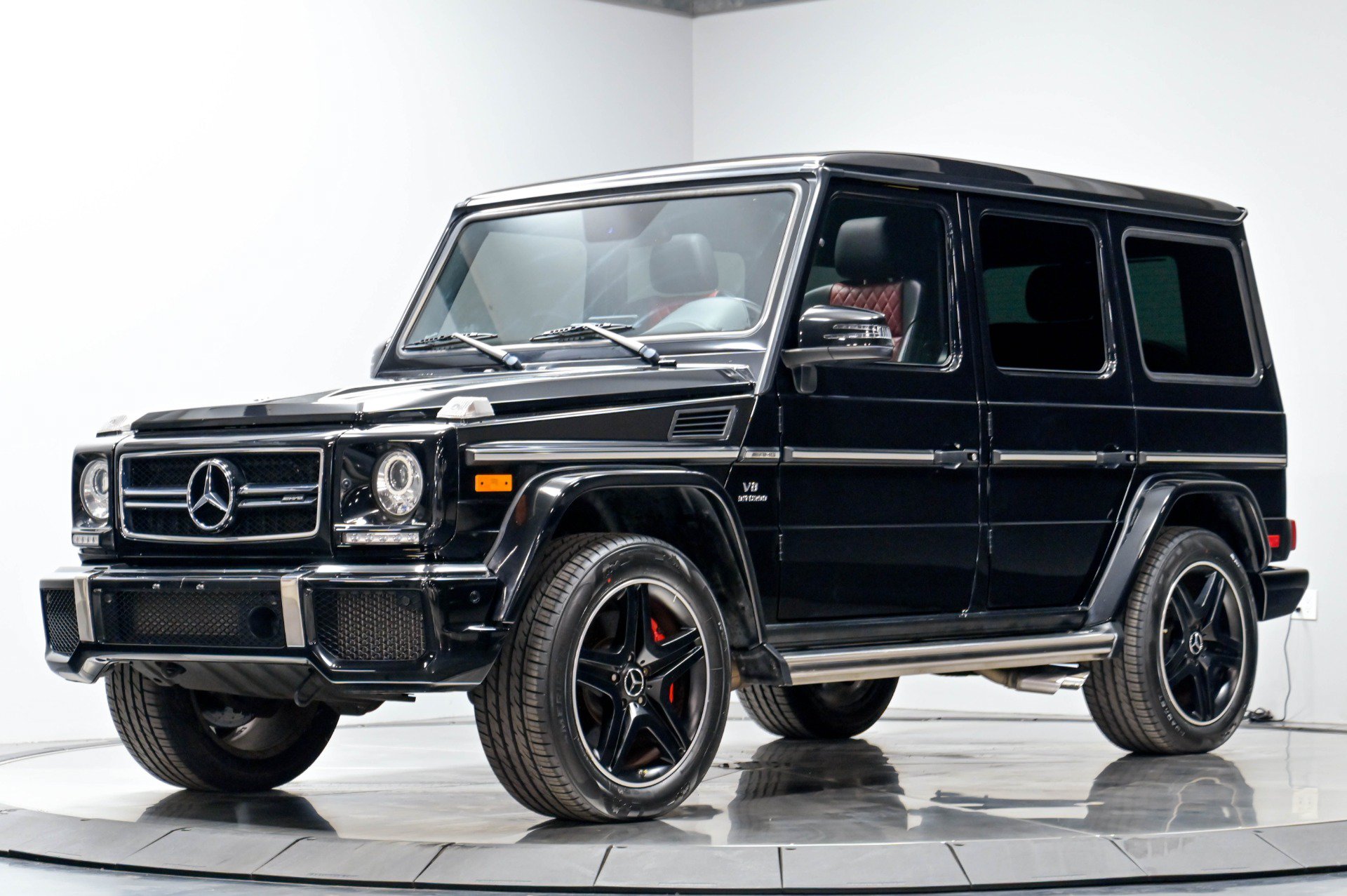 Used 2017 Mercedes-Benz G 63 AMG 4MATIC image 2