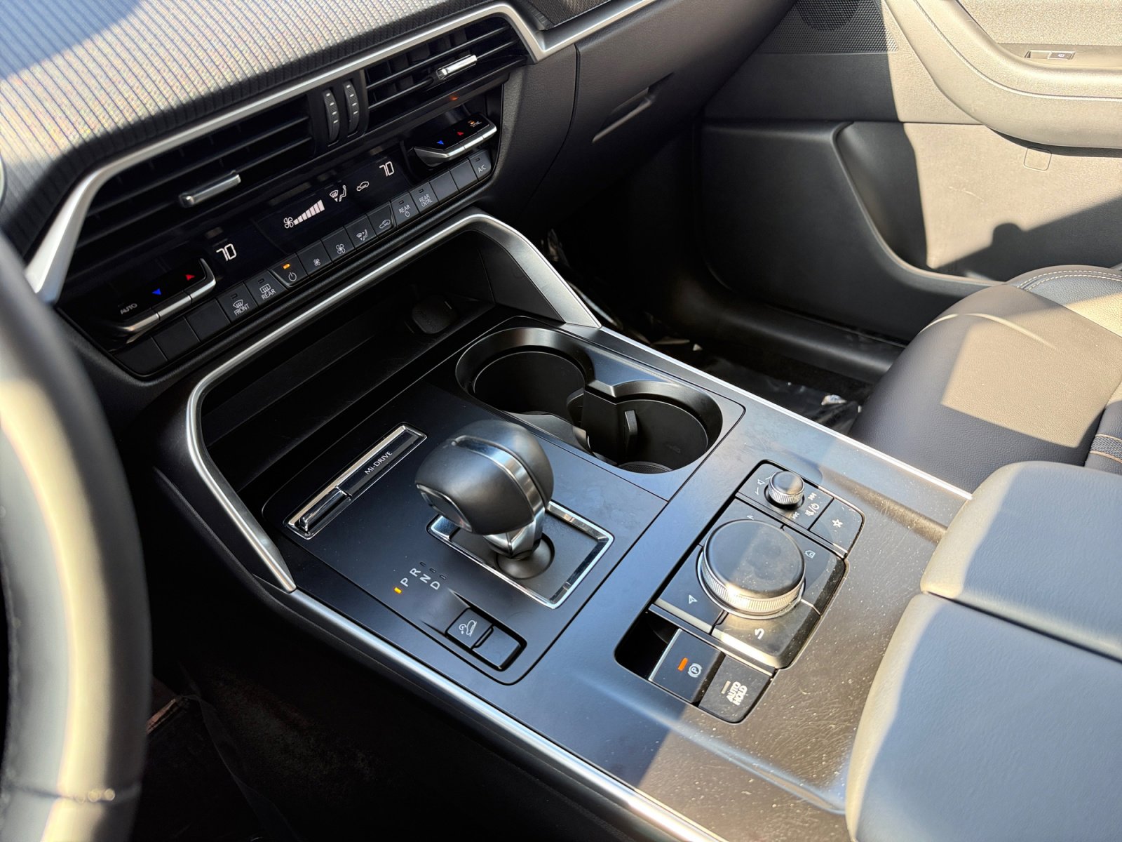 Certified 2025 MAZDA CX-90 3.3 Turbo w/ Select Package image 13