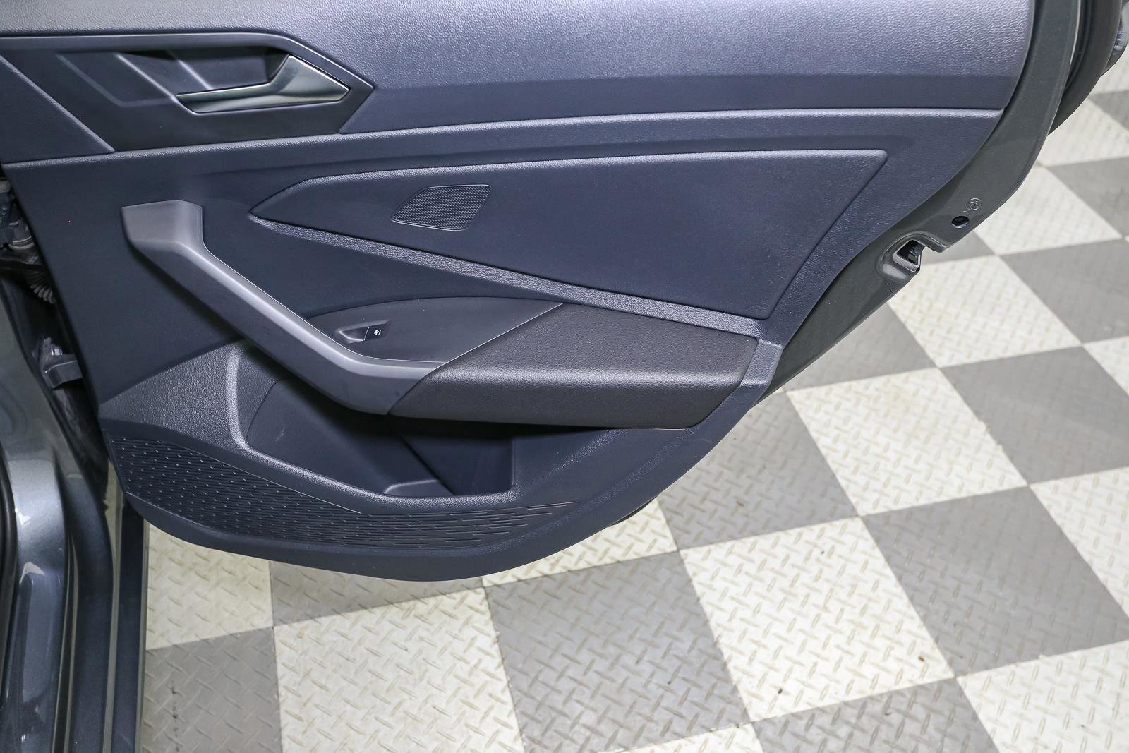 Certified 2024 Volkswagen Jetta SE image 24