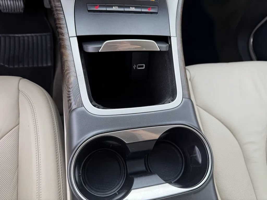 Used 2016 Lincoln MKX Select w/ Select Plus Package FWD image 20