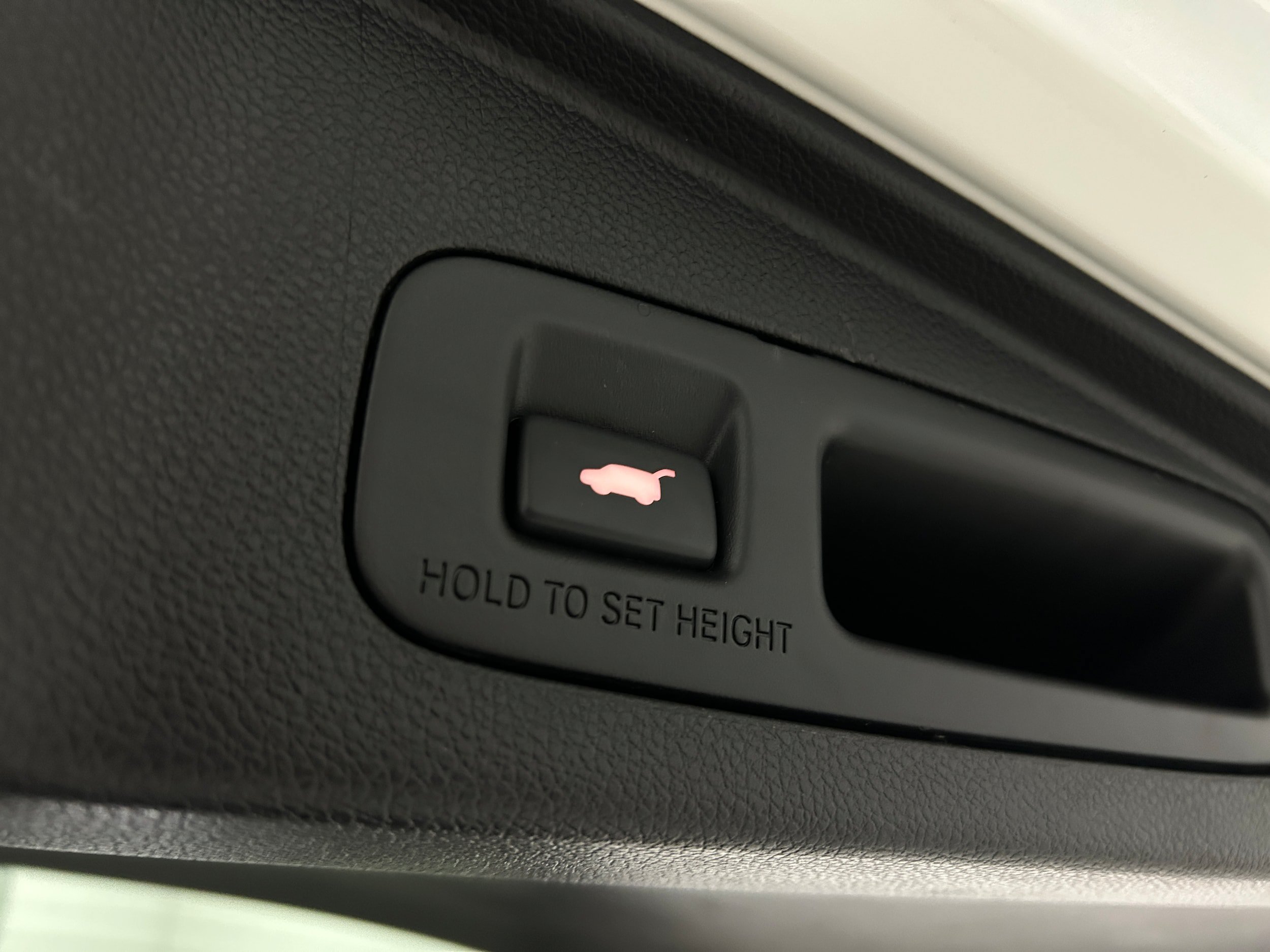 Used 2018 Honda CR-V Touring image 34