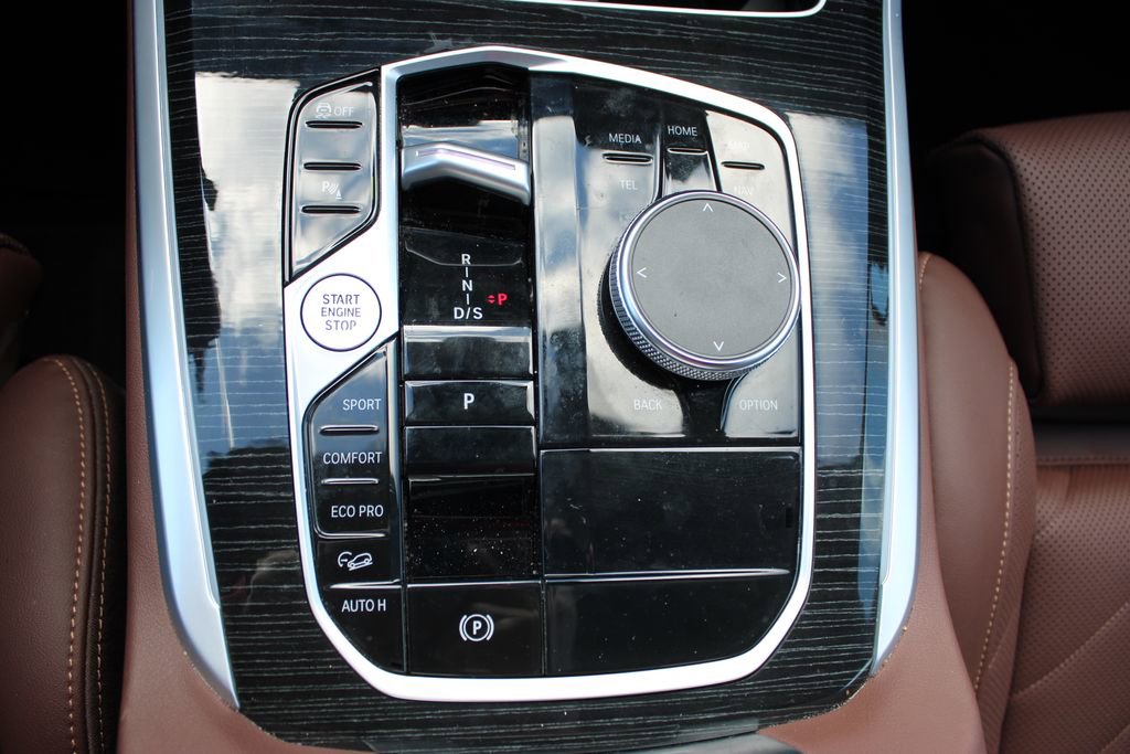 Used 2024 BMW X5 xDrive40i w/ M Sport Package image 30