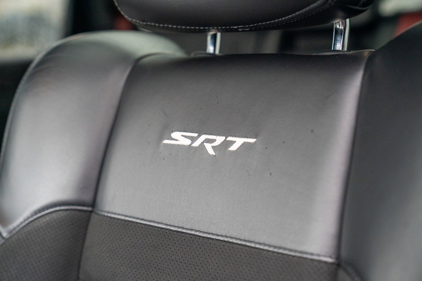 Used 2019 Jeep Grand Cherokee SRT image 13