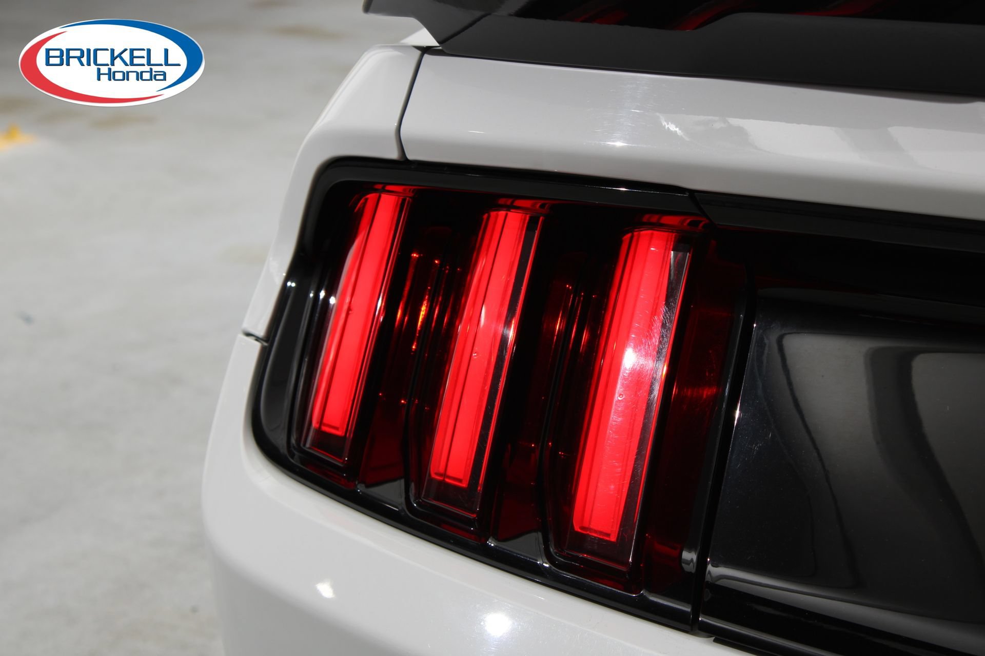 Used 2016 Ford Mustang GT Premium w/ Equipment Group 401A RWD image 10
