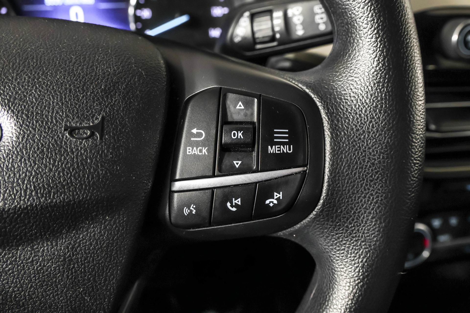 Used 2021 Ford Escape SE image 29