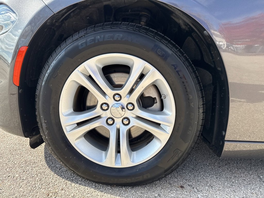 Used 2023 Dodge Charger SXT image 9