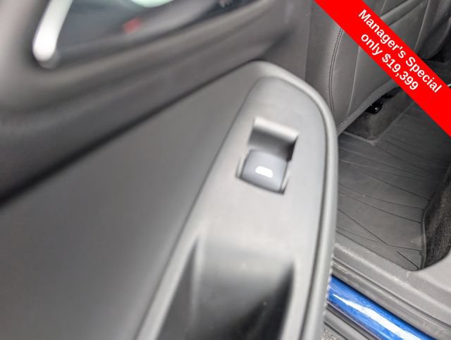 Used 2023 Buick Encore GX Preferred w/ Cold Weather Comfort Package FWD image 11