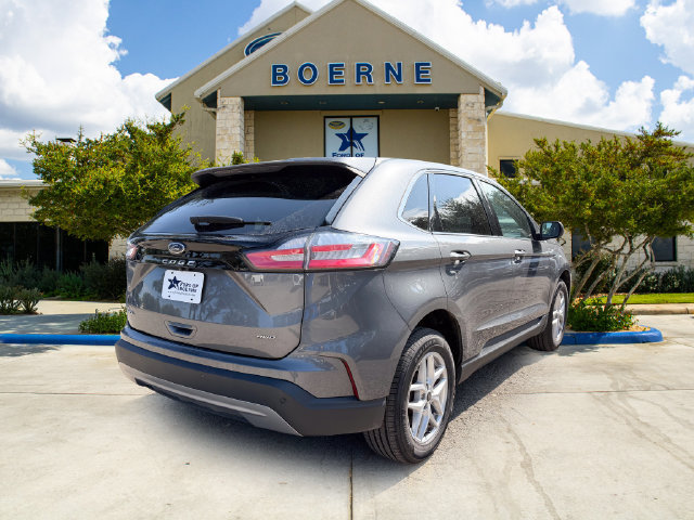 Used 2024 Ford Edge SEL AWD/4WD image 5