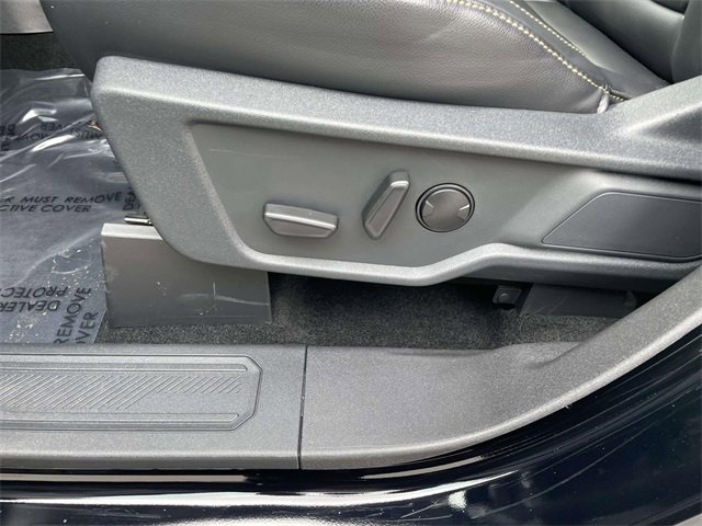 New 2025 Ford Bronco Badlands image 11