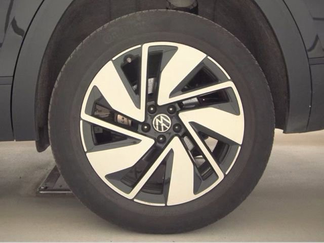 Used 2025 Volkswagen Atlas SE image 21