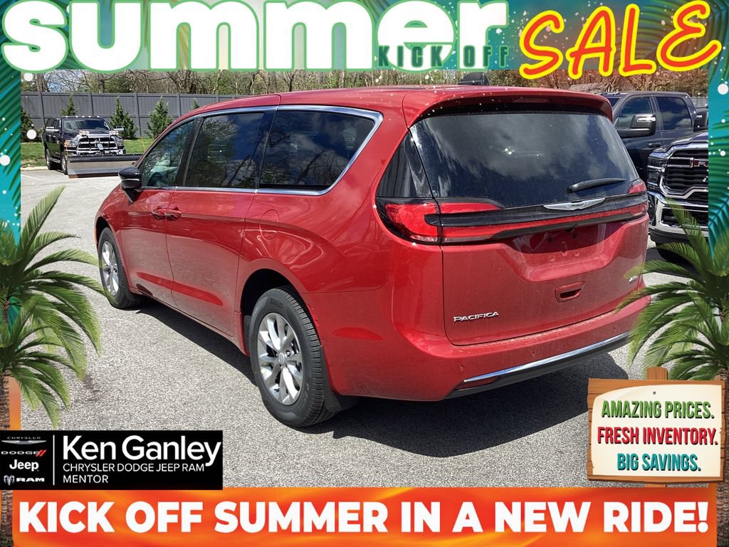 New 2026 Chrysler Pacifica Select AWD/4WD image 5