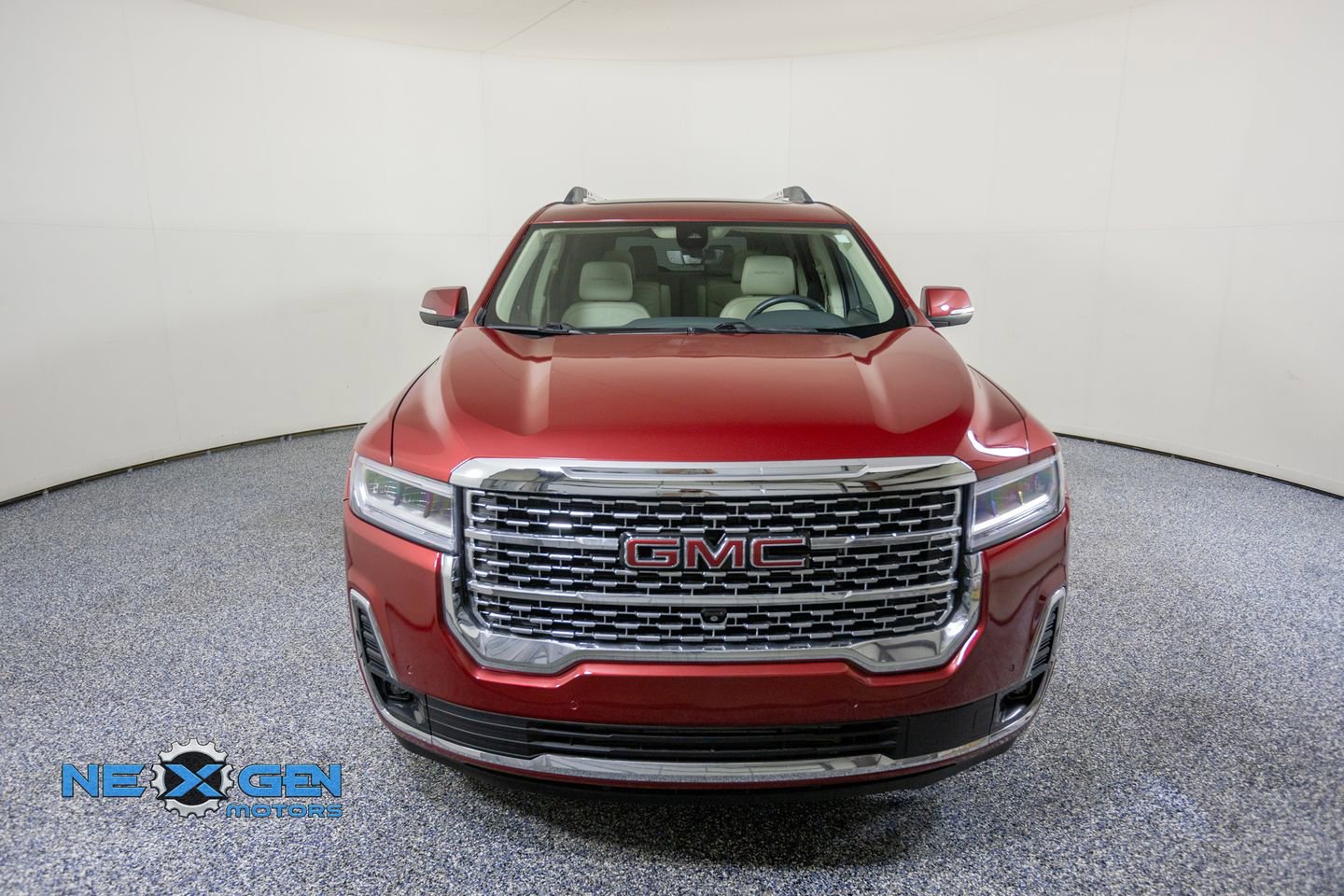 Used 2020 GMC Acadia Denali w/ Trailering Package AWD/4WD image 2