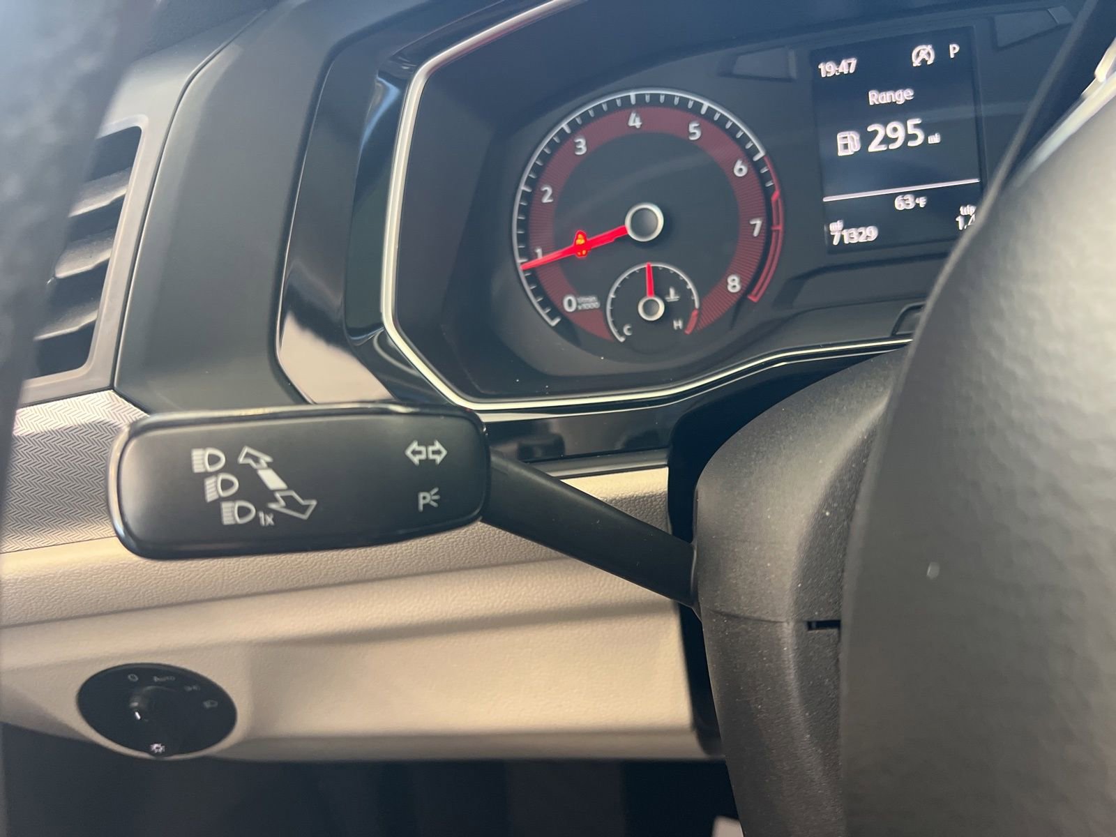 Used 2019 Volkswagen Jetta SE image 23