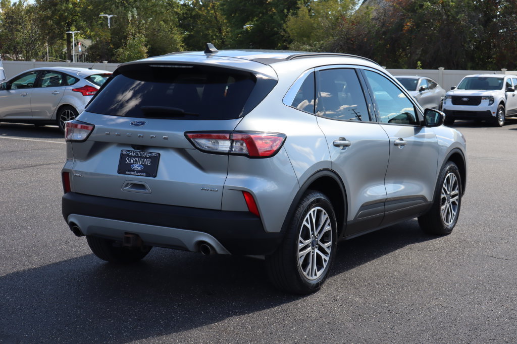 Used 2022 Ford Escape SEL w/ Class II Trailer Tow Package AWD/4WD image 3